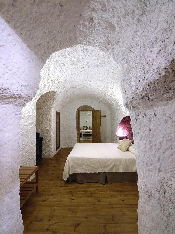 Casas Cueva La Tala - Andalusia
