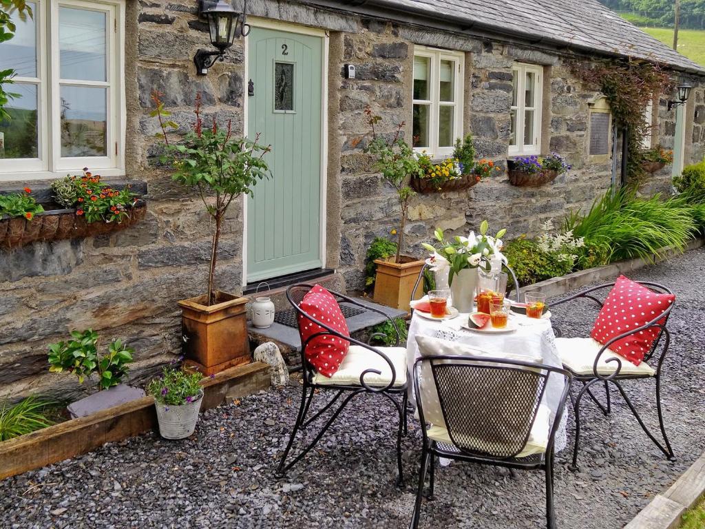 2 Bedroom Accommodation In Ysbyty Ifan, Near Betws-y-coed - North Wales