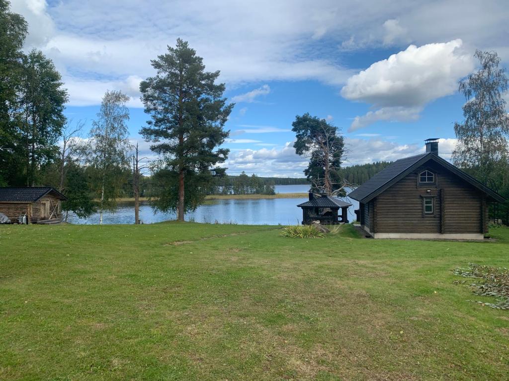 Villa Konnekoski, Etelä-Konneveden kansallispuiston vieressä upea järven&kosken maisemapaikka - Rautalampi