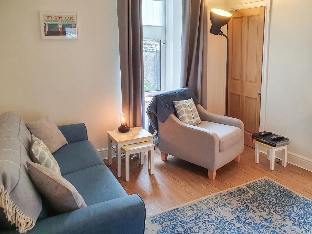 1 Bedroom Accommodation In Millport - Millport