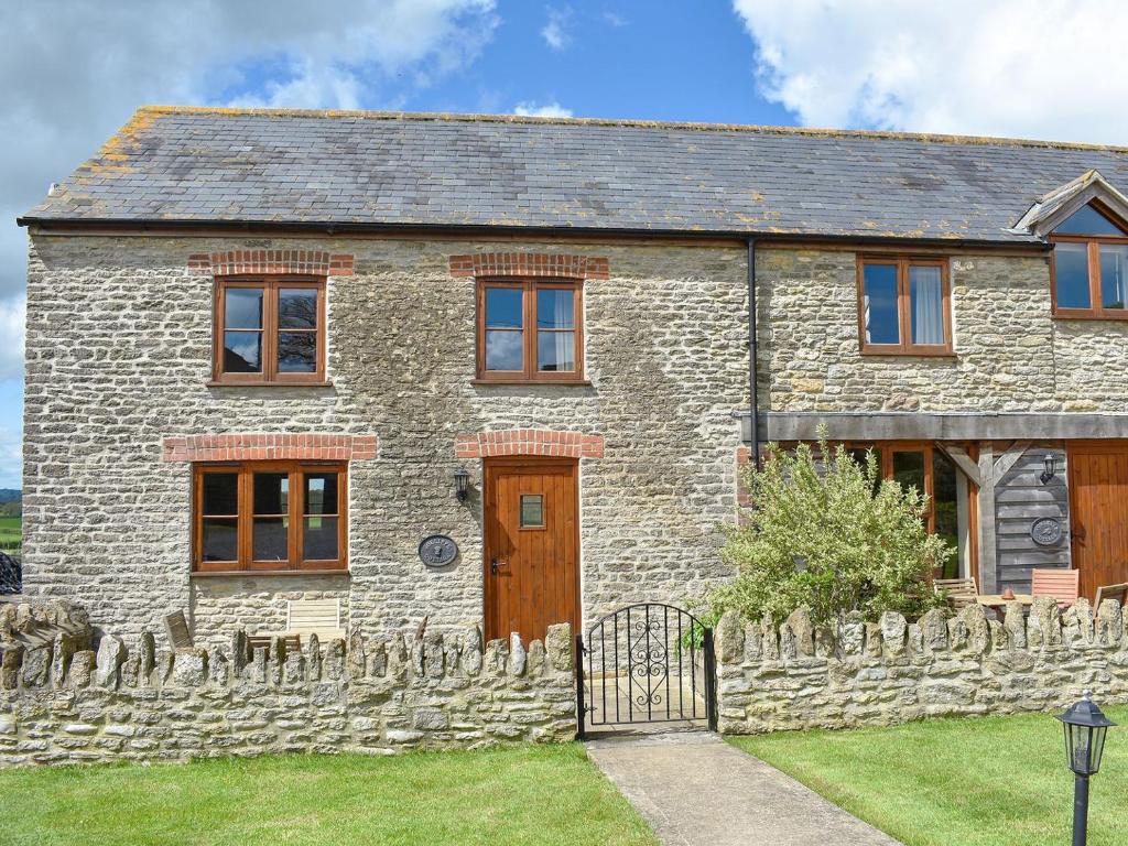 2 Bedroom Accommodation In Leigh, Near Sherborne - Somerset