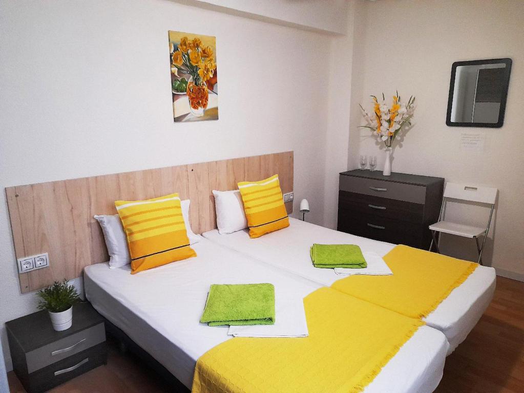 Double Cozy Room. Ruzafa - Perfect Place To Stay - Plaza de Toros de Valencia