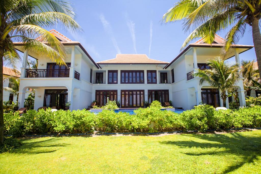 Outstanding Villa In Beach Resort - Đà Nẵng