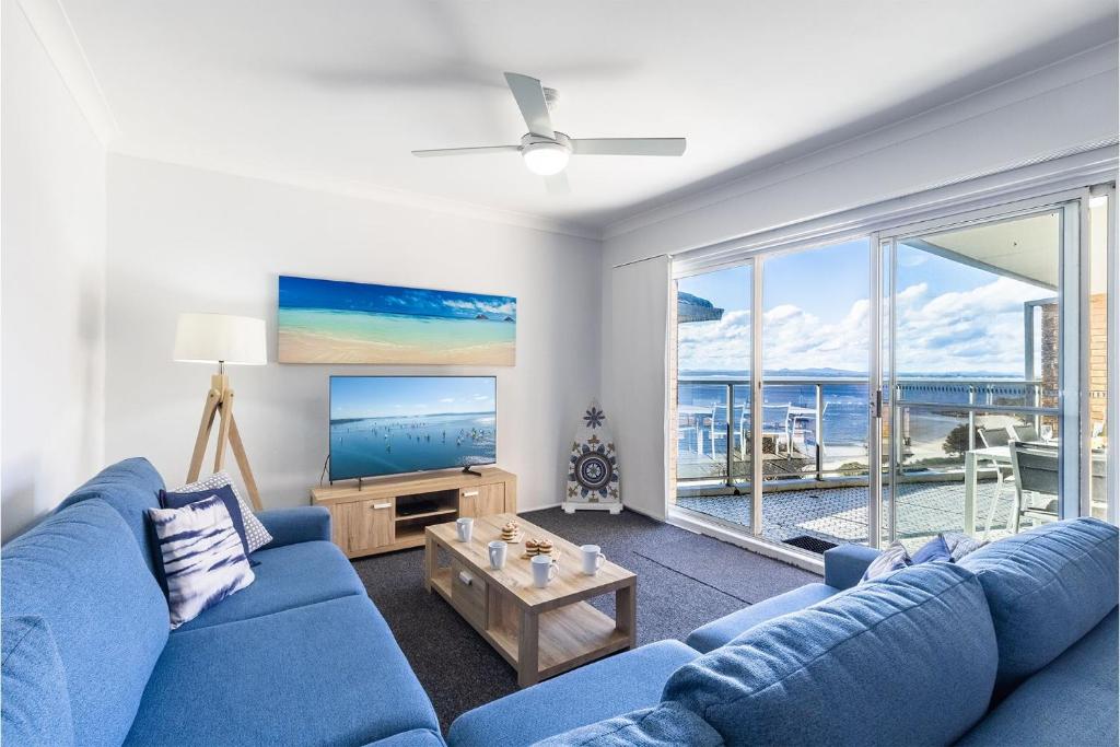 Kiah, 12/53 Victoria Pde - Panoramic Water Views In The Heart Of Nelson Bay - Nelson Bay
