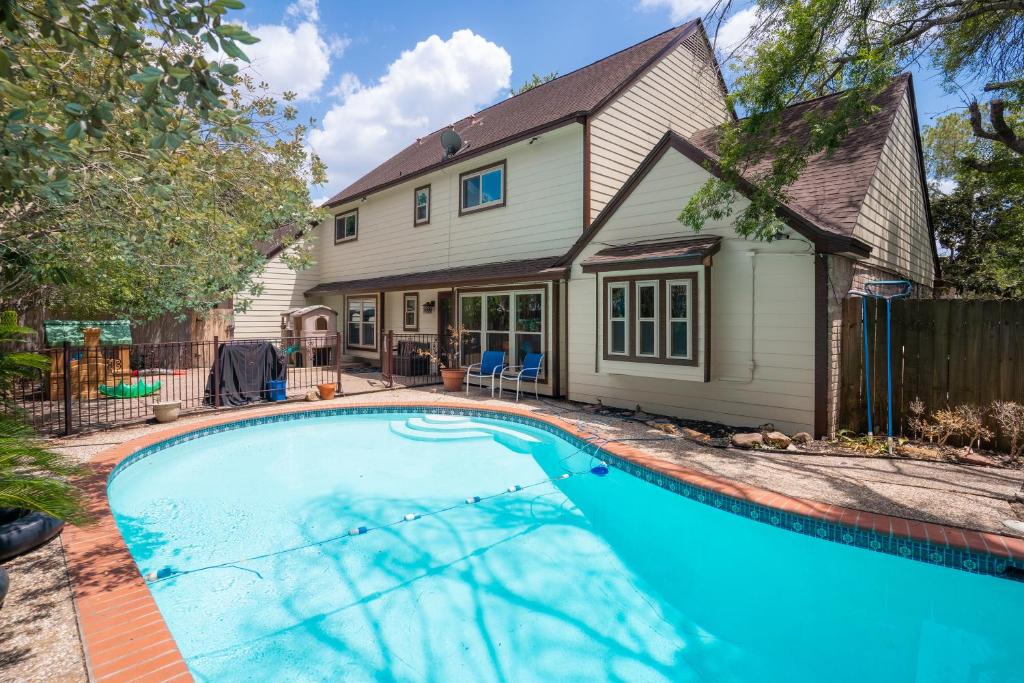 Spacious & Quiet 4 Bed/3.5 Bath Home In Katy - Park Place Houston