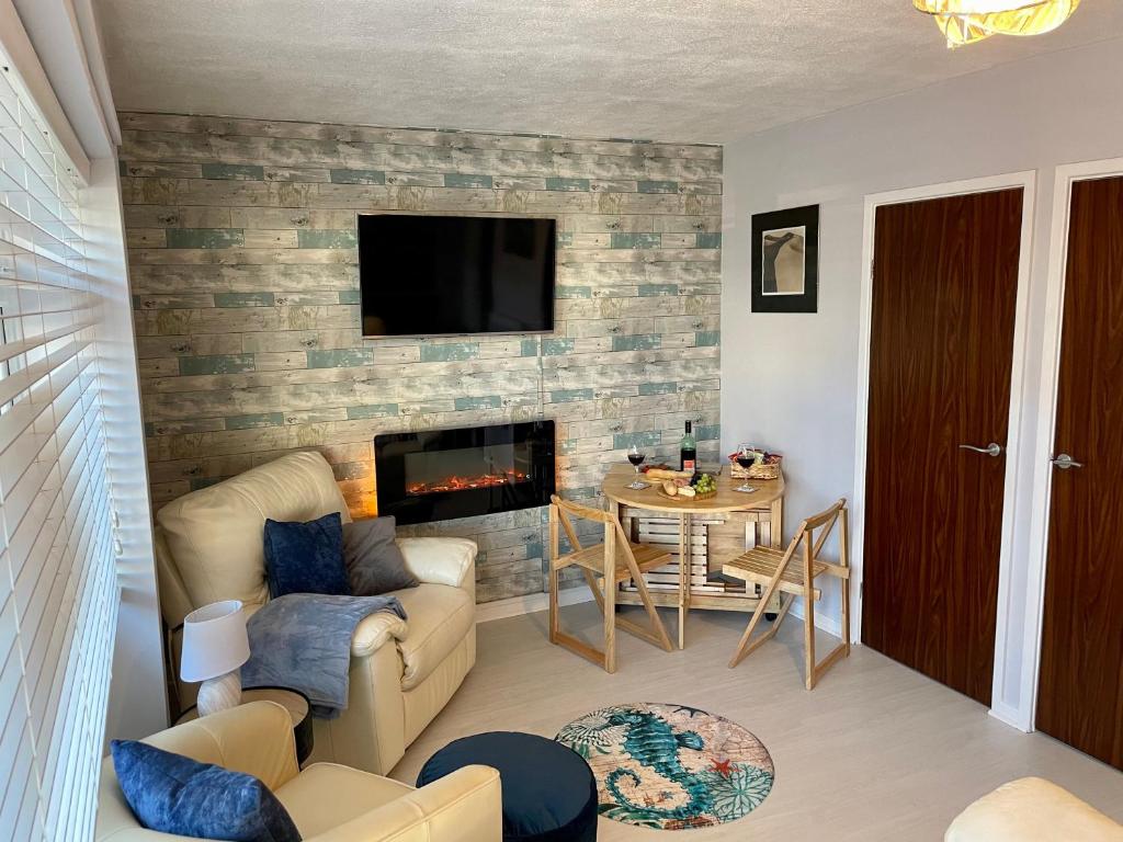 Apartment 49, Ground Floor, 2 Bedrooms With Parking - Brean