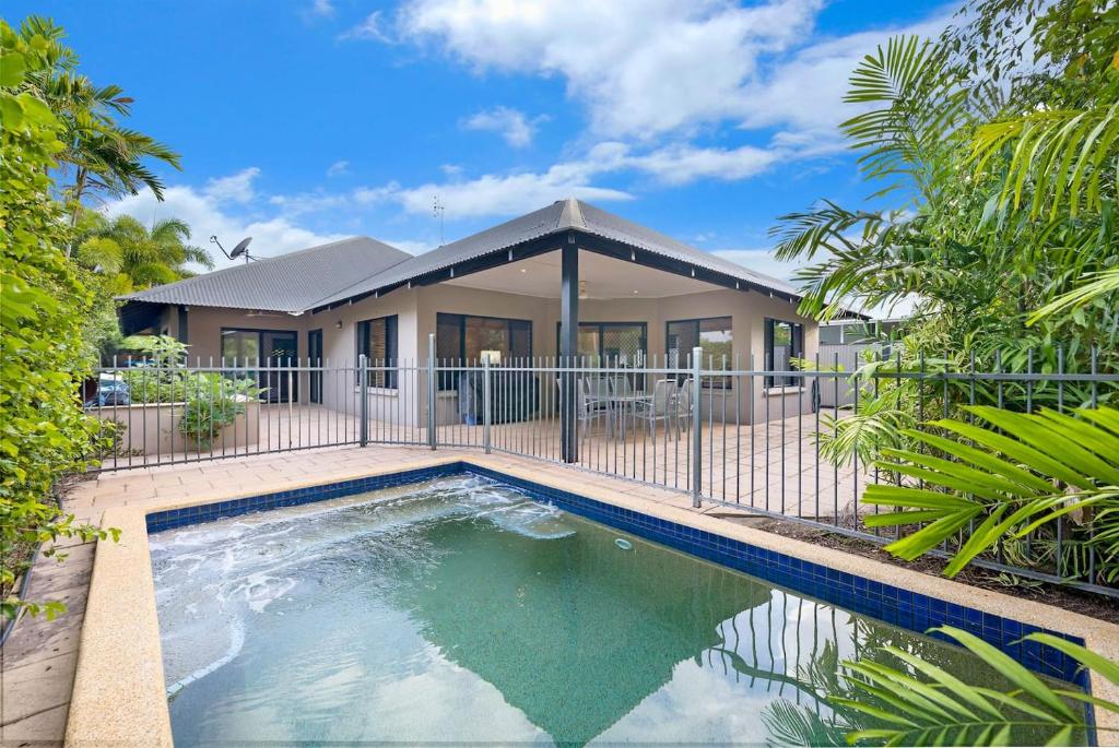 Lush Home In Trendy Parap With Private Pool - Darwin