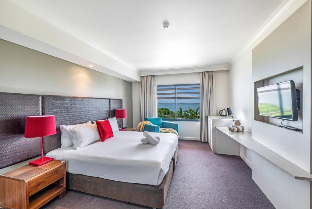 'Top Horizons' Resort Style Stay With Pool & Ocean Views - Northern Territory