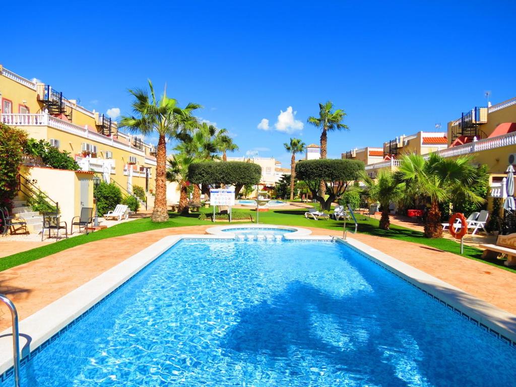 Casa La Zenia Elite Townhouse With Shared Pool And 10 Minutes Walk To Beach - Playa Flamenca