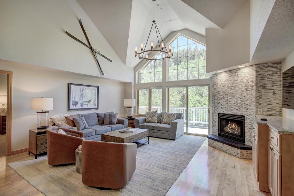 Luxury 4 Bedroom Premier Residence At St James Place Condo - Beaver Creek, CO