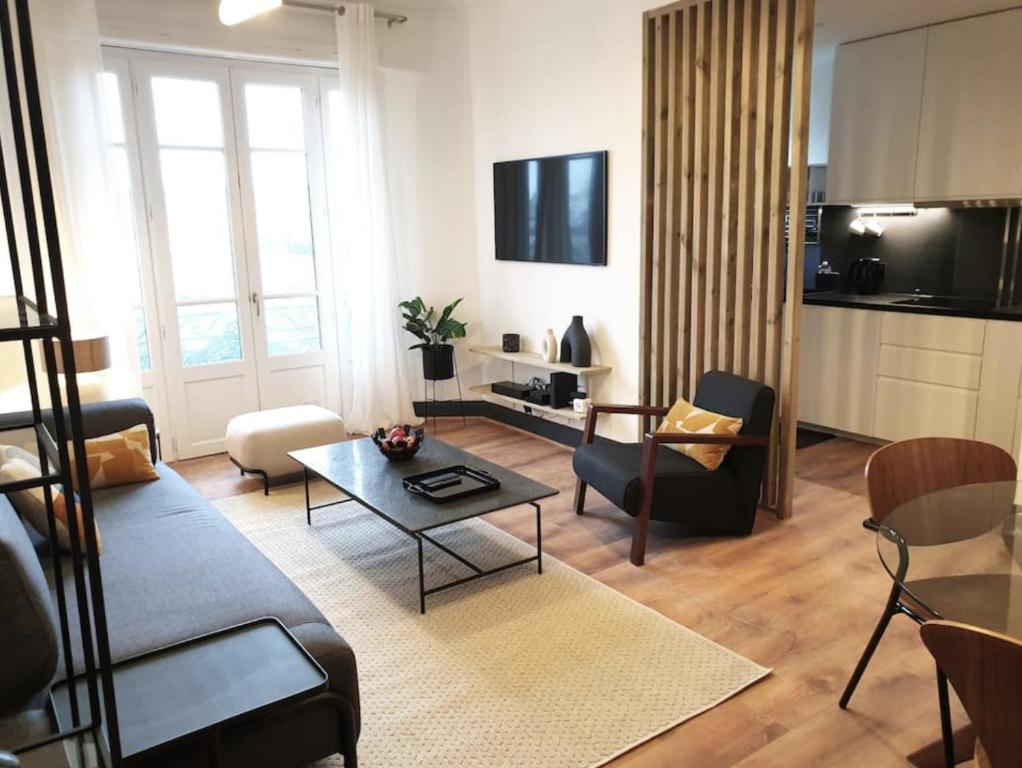 Vichy : Le 5e - Appartement Design Dans Un Ancien Palace - Bellerive-sur-Allier