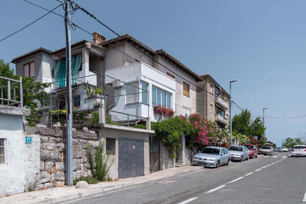 Apartments with WiFi Rijeka - 7825 - Rijeka