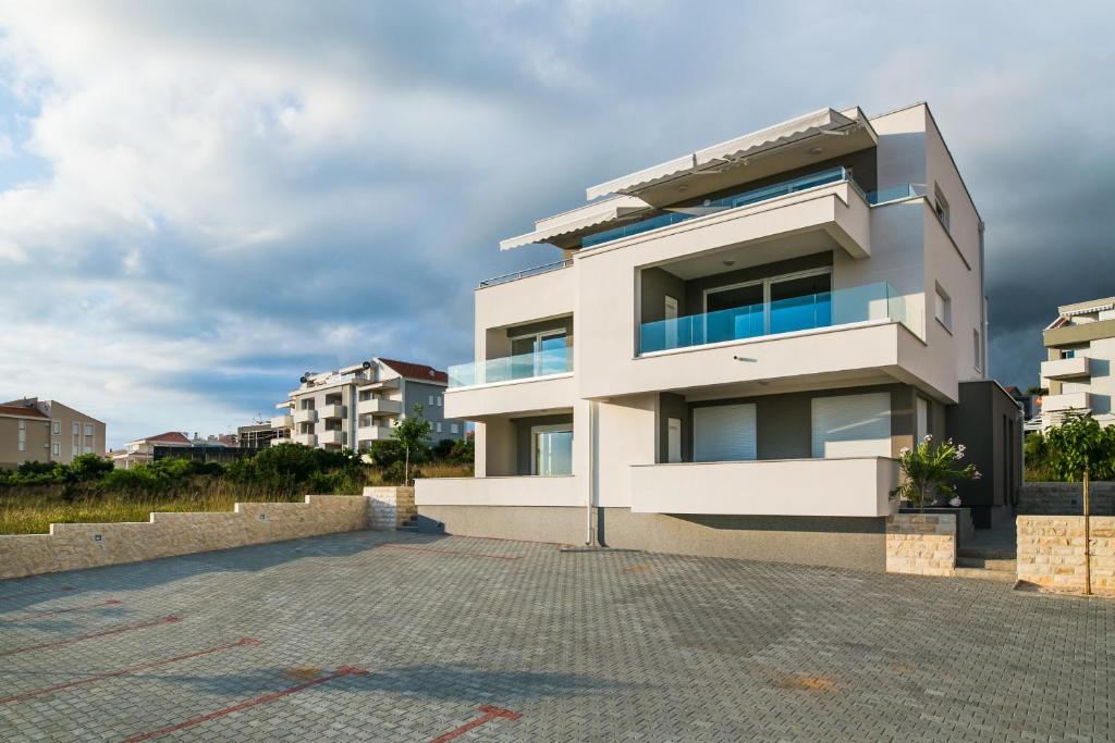 Apartments with a parking space Novalja, Pag - 11775 - Pag
