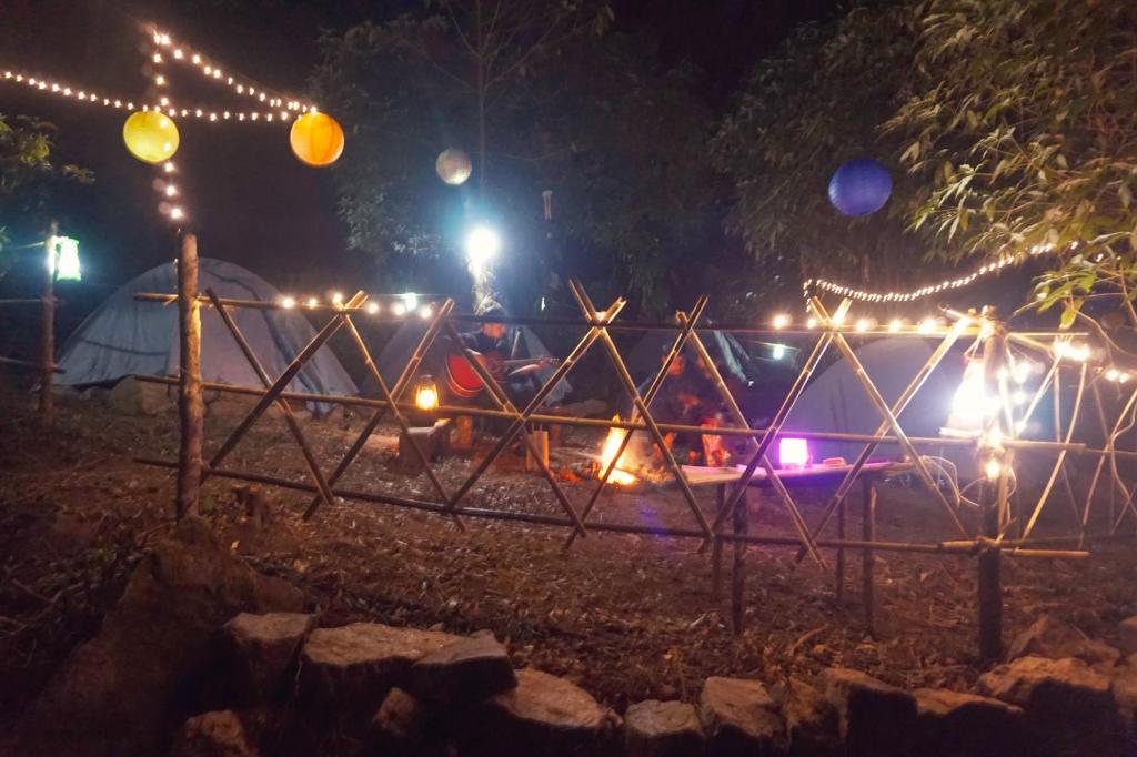 The Jhandi Forest Camping & Huts - ラバ