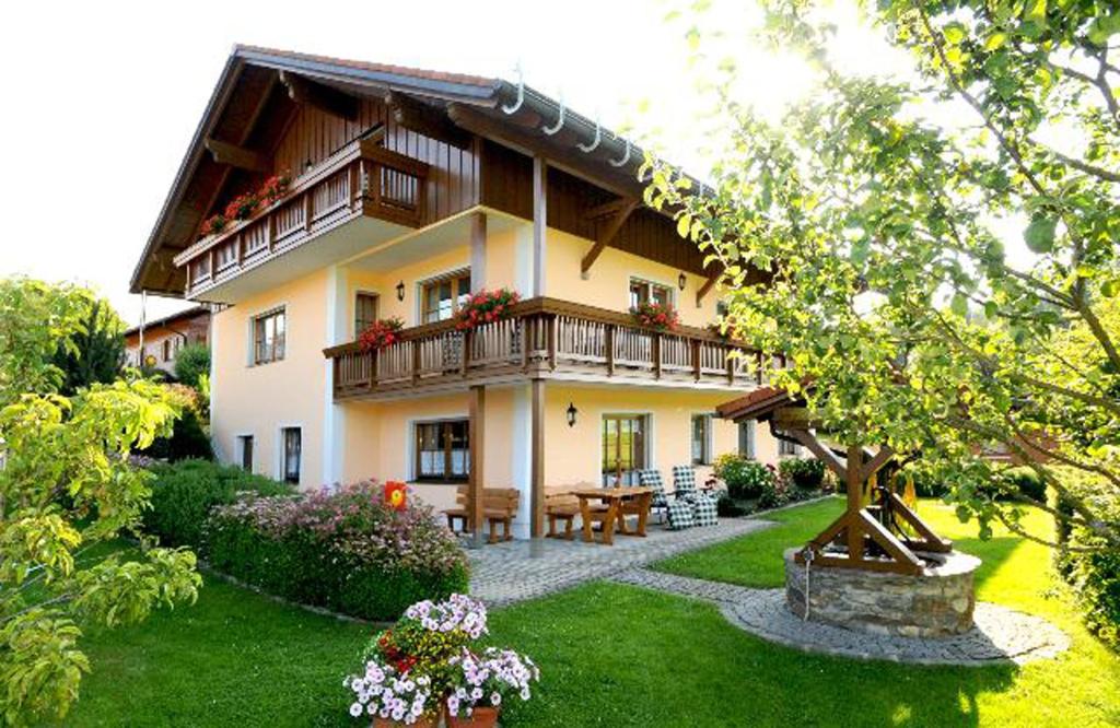 Ferienwohnungen Holzferienhäuser Leithenwald - Bavaria