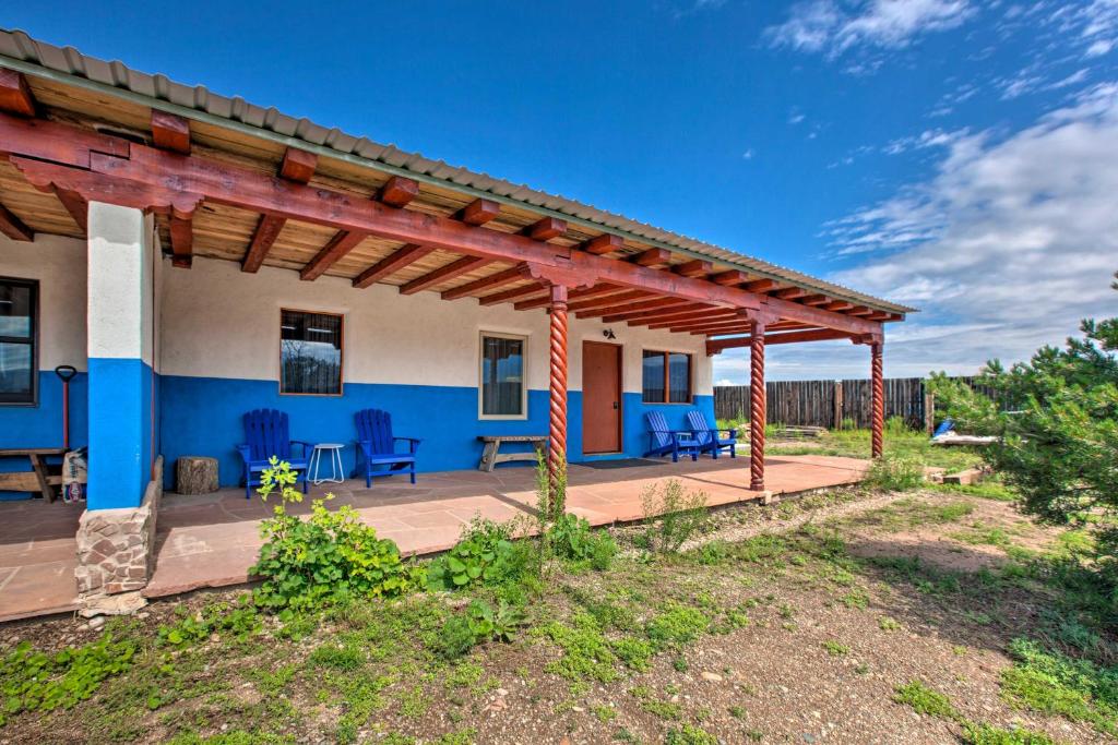 Cottage With Patio And Grill - 25 Min To Taos Valley! - University of New Mexico, San Cristobal