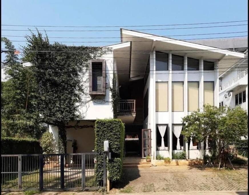 Monet Home 5br House Near Airport And Nimman - 清萊