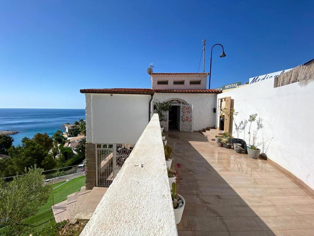 2 Bedrooms House At Alicante 100 M Away From The Beach With Sea View And Furnished Terrace - Altea