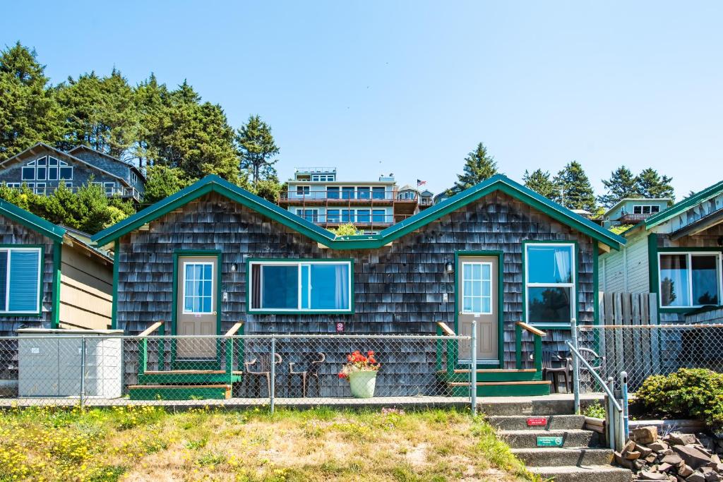 Oceanside Ocean Front Cabins - Oceanside, Oregon, OR