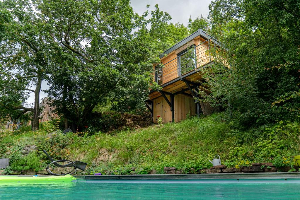 Le Moonloft Insolite Tiny-house Dans Les Arbres & 1 Séance De Sauna Pour 2 Avec Vue Panoramique - Soultzmatt