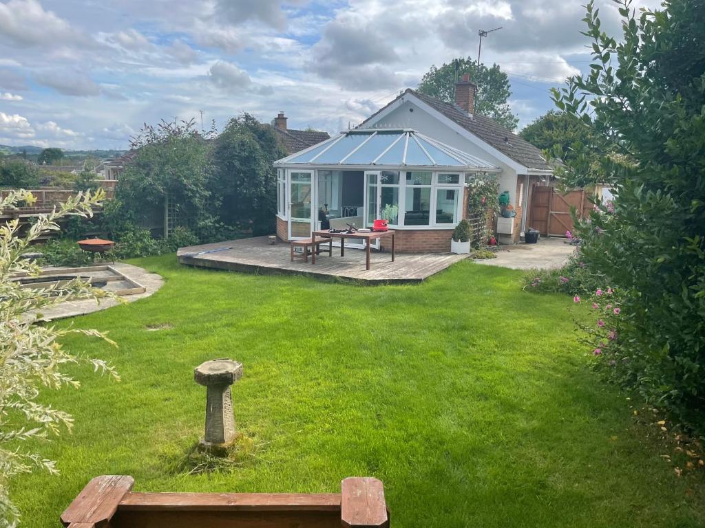 2 Bed Bungalow In Winchcombe, Cotswolds,gloucester - 溫什科姆