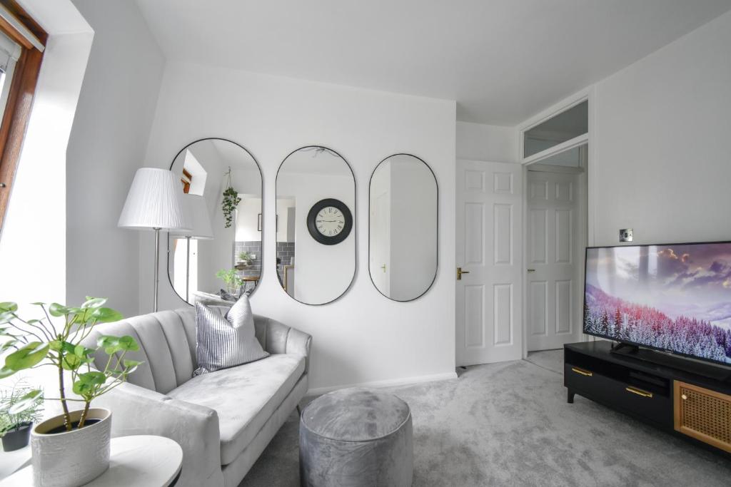 Stylish One Bed Apartment Near Cotswolds Raf - Burford, UK