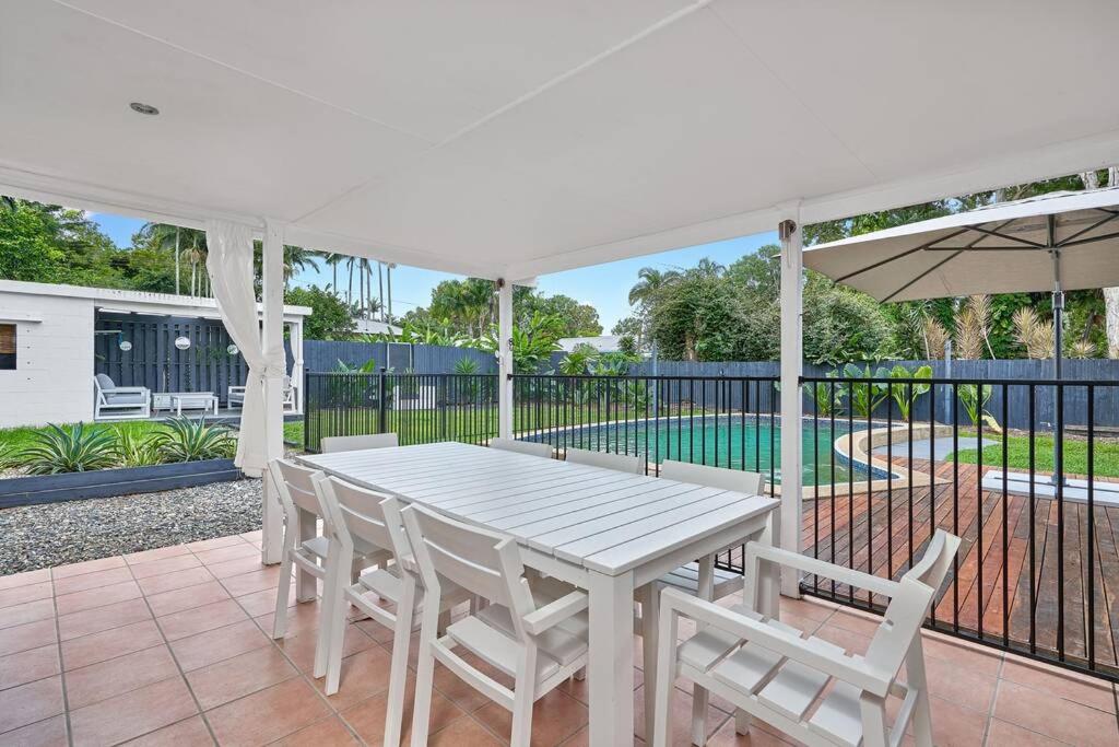 Endeavour Beach House At Clifton Beach, Perfect Place For A Relaxing Holiday - Cairns