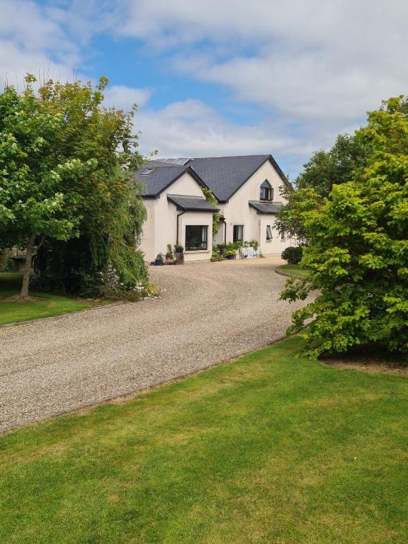 Oak Tree Lane Country B And B - Rosslare