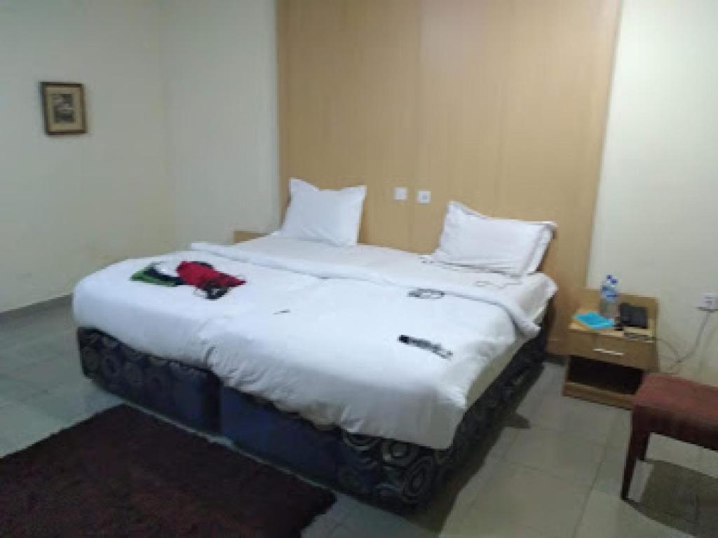 Room In Apartment - Ikogosi Warm Springs - Presidential Lodge - Nigeria