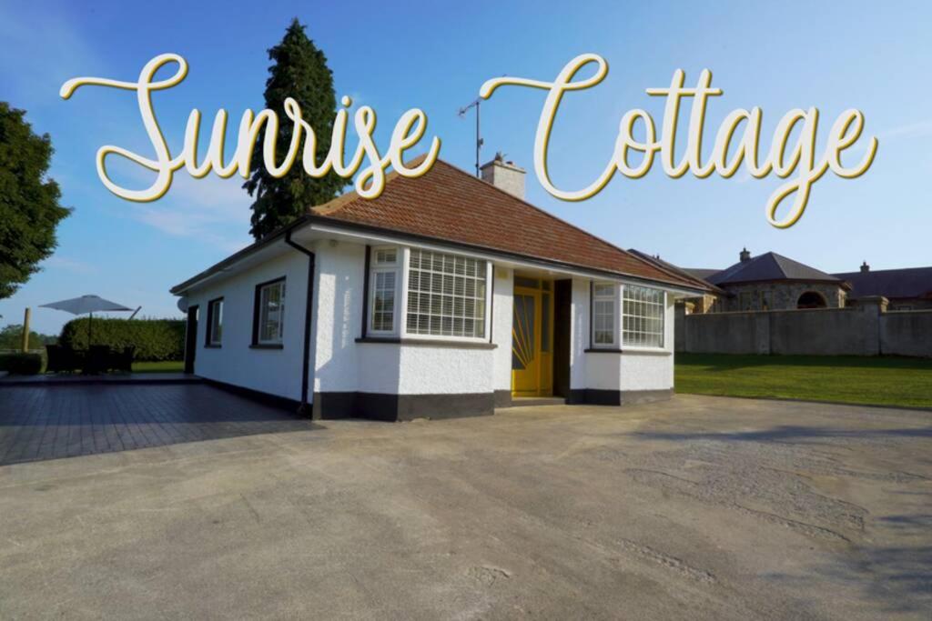 Sunrise Cottage on shores off Lough Gowna - County Westmeath