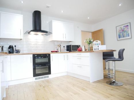 Ulverston Apartments and Condos For Rent cozycozy