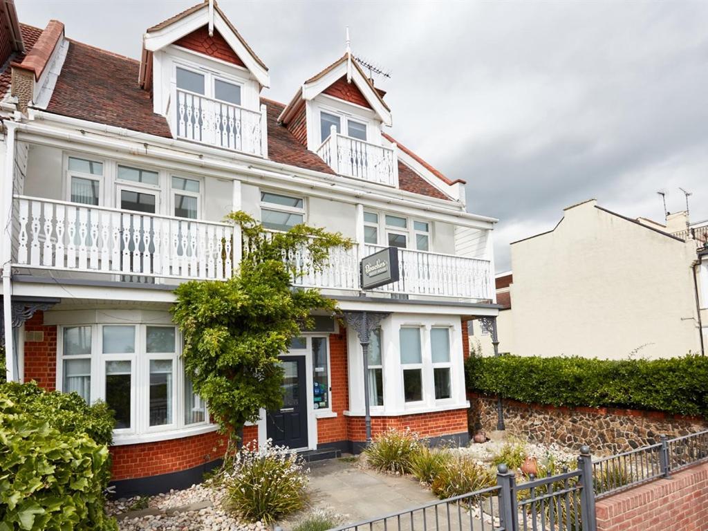 Beaches Guest House - Southend-on-Sea