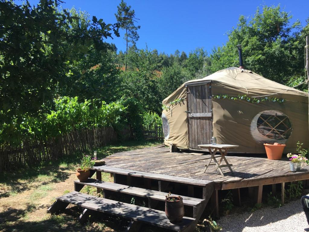 Star Gazing Luxury Yurt With River Views, Off Grid Eco Living - Figueiró dos Vinhos