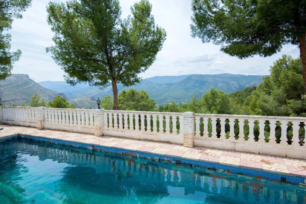 5 Bedrooms Villa With Private Pool And Enclosed Garden At Chulilla - Chelva