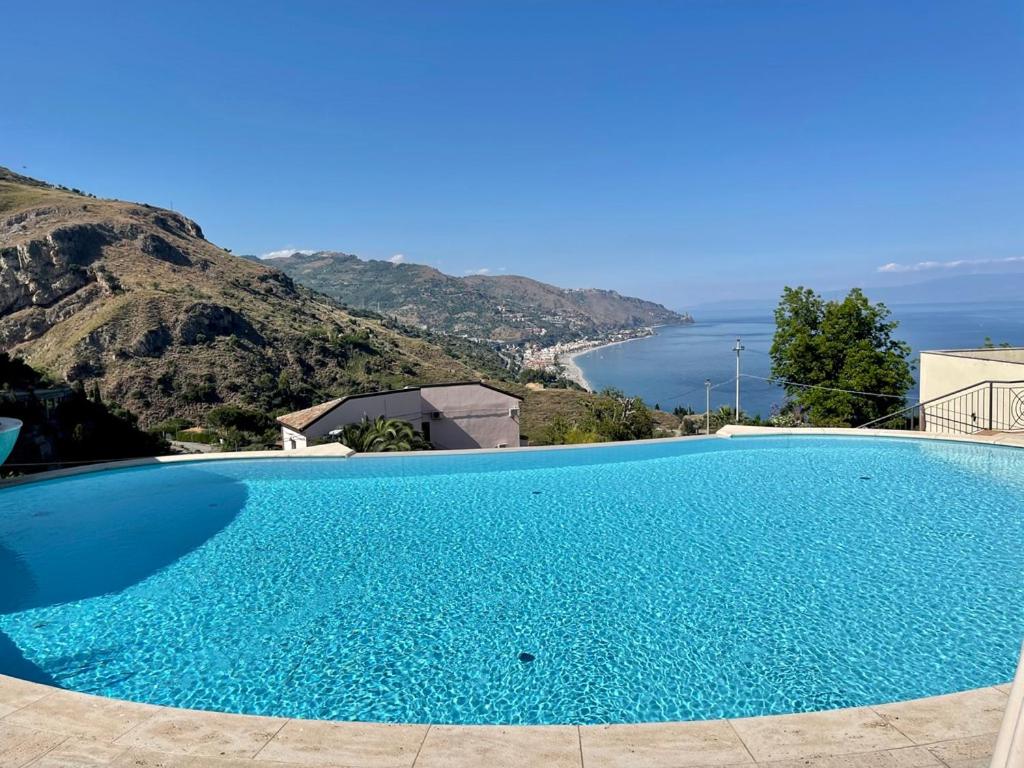 Luxury Apartment Taormina With Pool And Parking - Letojanni