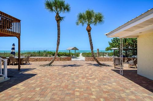 Vacation rentals & Airbnbs in Casey Key, Florida, FL cozycozy