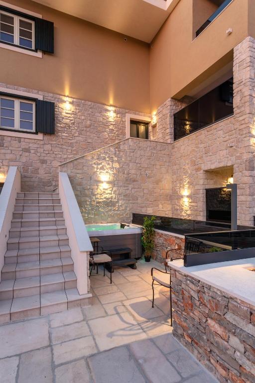 Teona Luxury Studio Apartment With Jacuzzi And Terrace Sea View - Sali