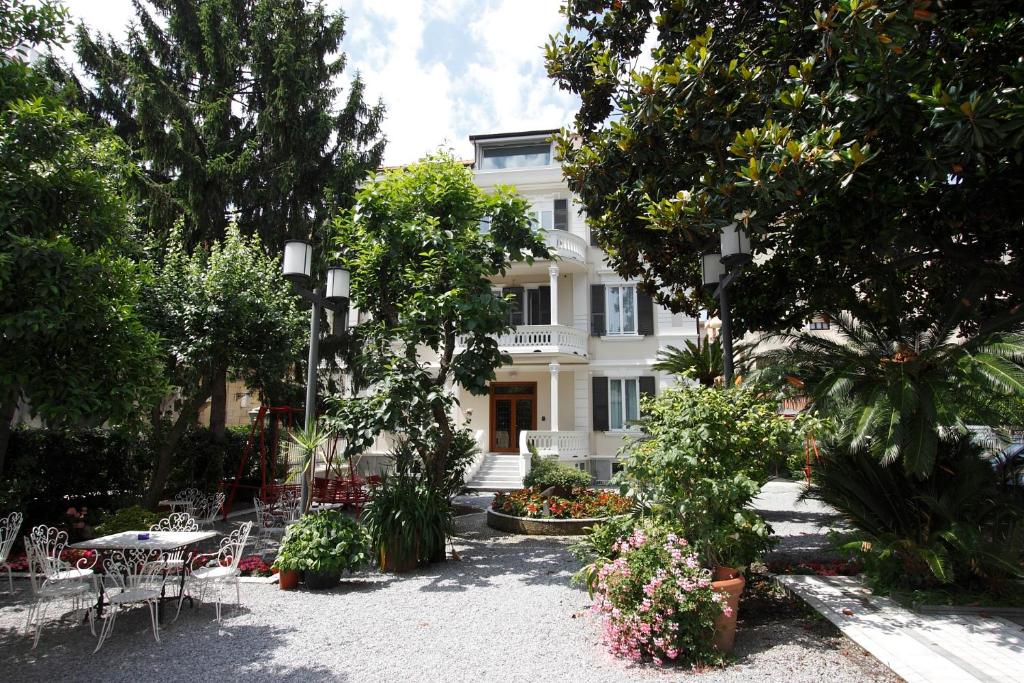 Genovese Villa Elena Residence - Stella, Liguria