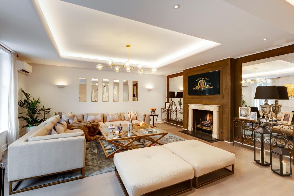 Flawless Eight-bedroom Cheyne Family Home In The Heart Of Chelsea - フラム