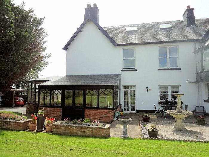 Leahurst Bed and Breakfast - Aberdovey