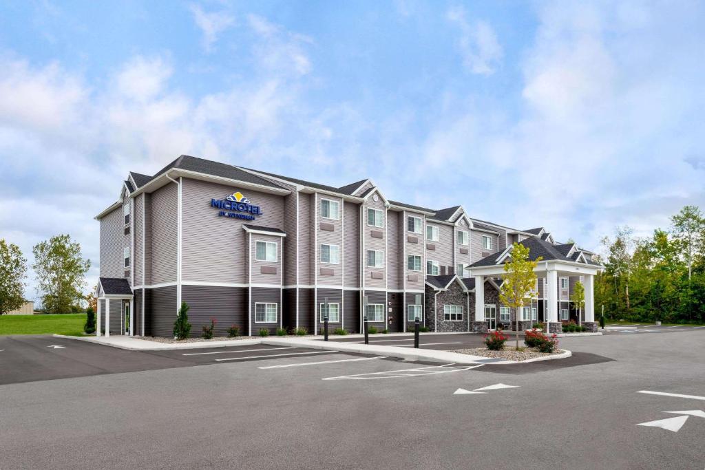Microtel Inn & Suites By Wyndham Farmington - Canandaigua, NY