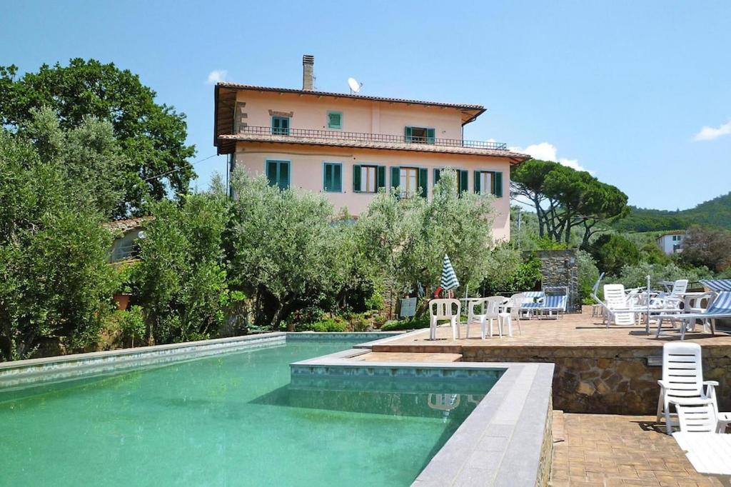 Apartment In Lamporecchio With Garden - Vinci