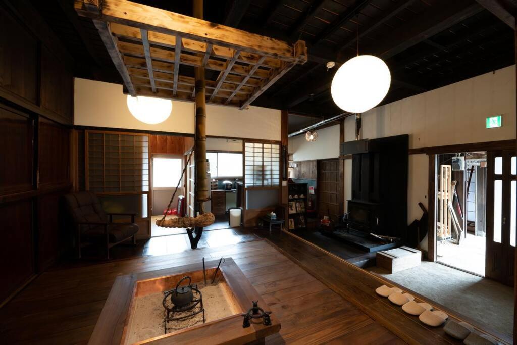 囲炉裏つき古民家を丸ごと貸し切り「月夜見山荘」（庭にBbqグリル完成！） - Shizuoka