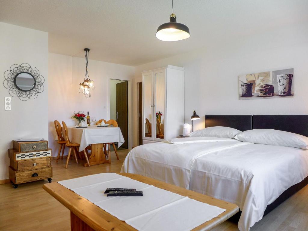 Apartment Chesa Ova Cotschna 303 In St. Moritz - 2 Persons, 1 Bedrooms - Saint Moritz