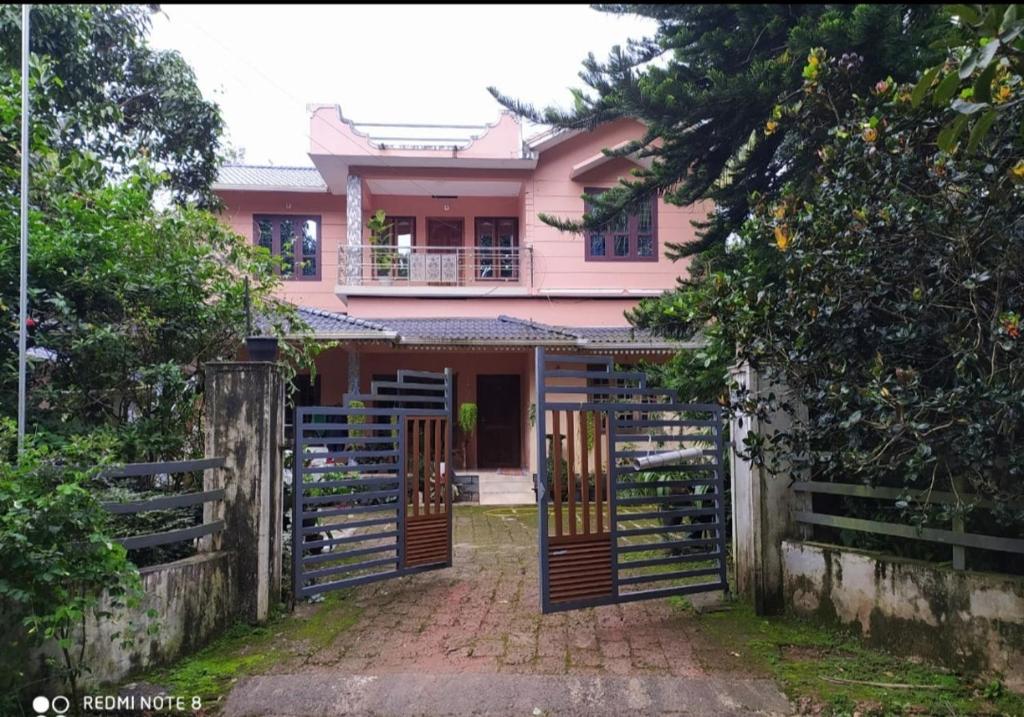 Puzhayoram Home Stay, Palakkuli, Mananthavadi Wayanad Kerala - Kerala