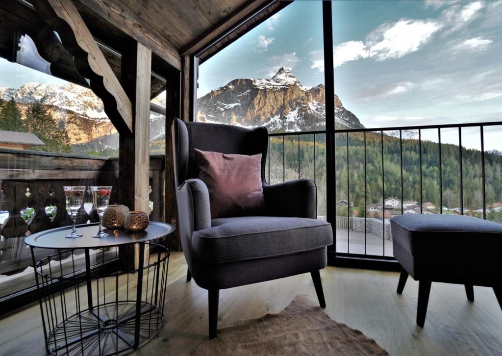 The Hof Chalet On The Zugspitze With Mountain Views, Private Garden, Hot Tub, Sauna.. - Zugspitze