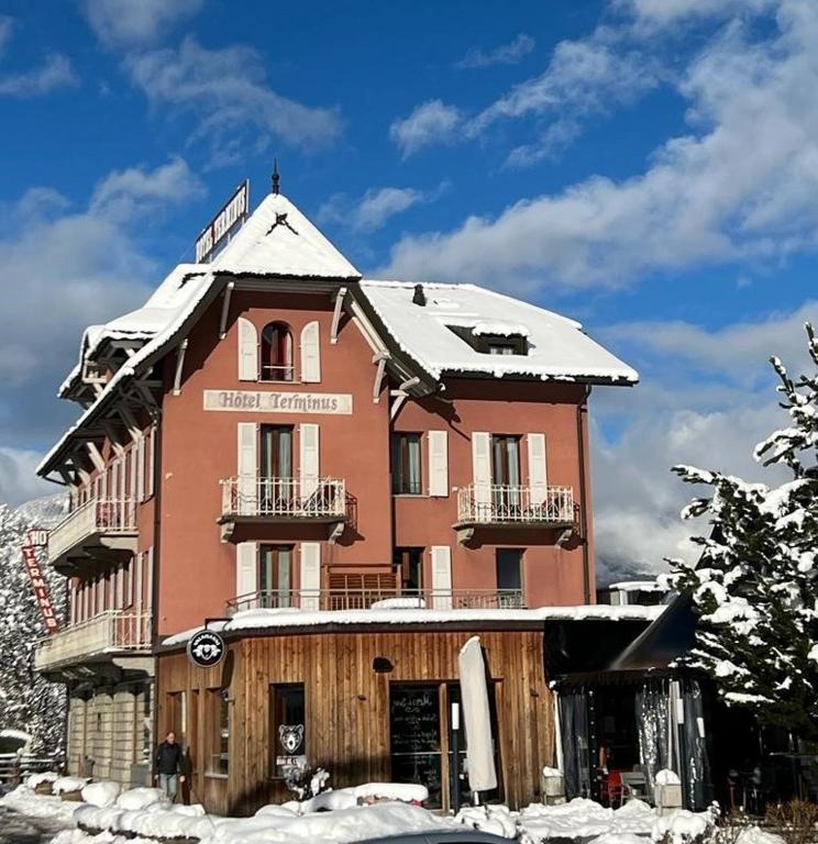 Hôtel Terminus - Canton of Valais