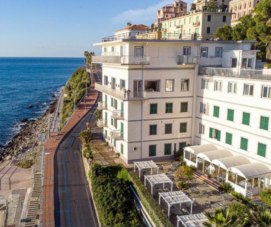 Hotel Corallo - イタリア インペリア