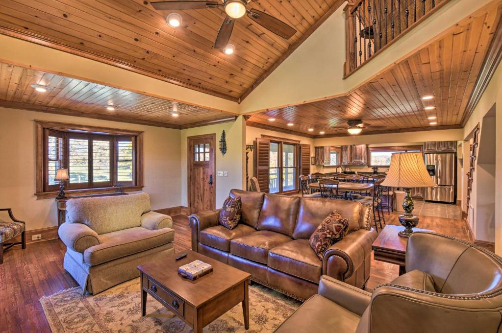 Clarkesville Ranch Cabin With Screened-in Porch! - Tallulah Falls