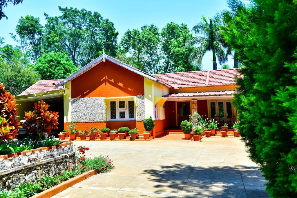 Niraamaya Luxury Private Home Stay -Chikmagalur - Tarikere